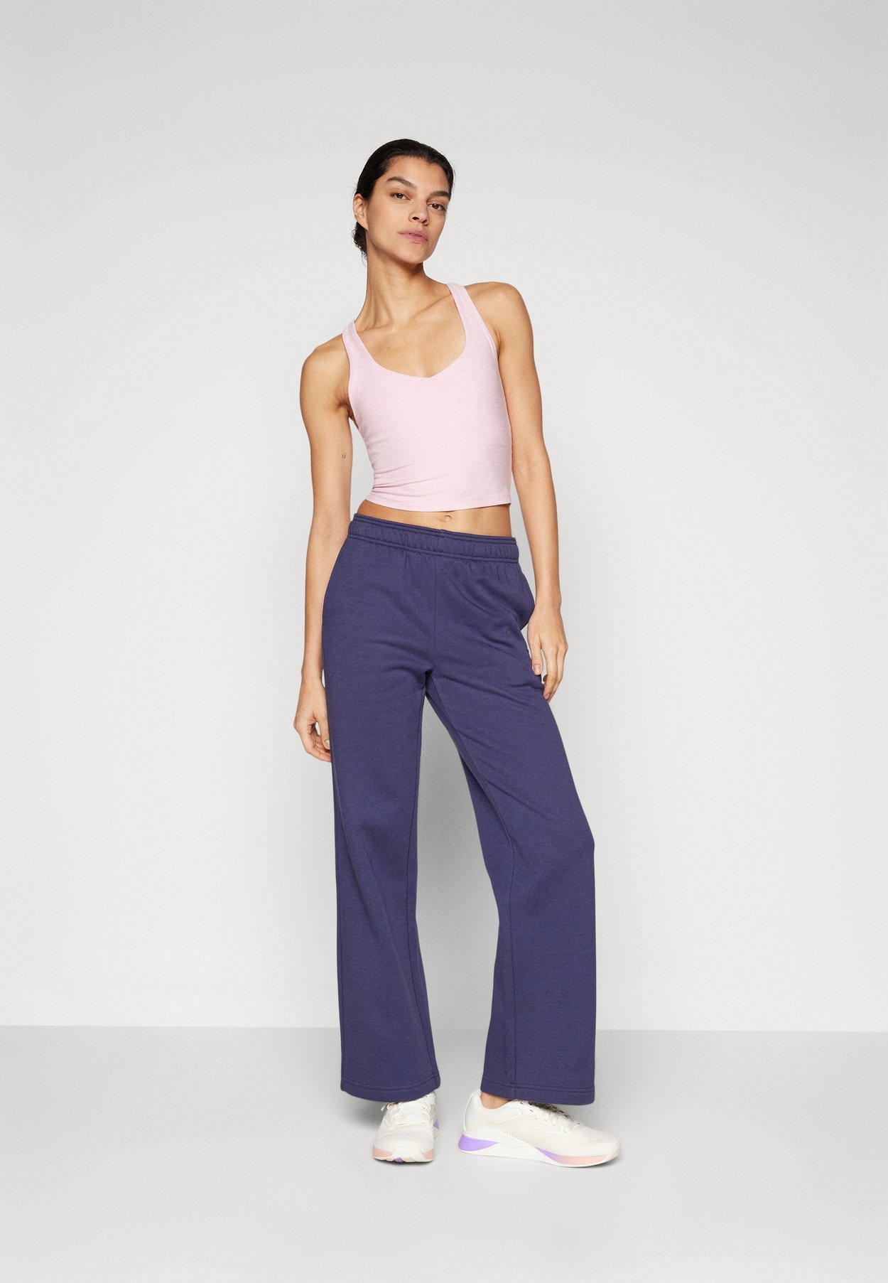 COZY ANYWHERE BUILT IN BRA TANK