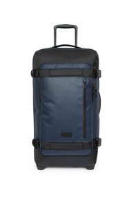 Bolsa de viaje de tela enrollable en azul marino con detalles en negro, que cuenta con un compartimento principal, bolsillo delantero con cremallera, asa resistente y material sintético duradero.