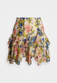 Blumenkleid mit Schichten und Rüschensaum. Farben sind Pink, Blau und Grün auf einem beigen Hintergrund. Aus leichtem Stoff gefertigt.