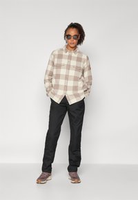 Fjällräven ÖVIK HEAVY SHIRT - Camicia - fog/chalk white