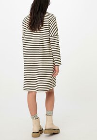 hessnatur STRIPED DRESS - Jerseykleid - schwarz