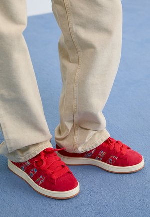 CAMPUS 00S W - Treniņu apavi - semi lucid red/cream white/gold-coloured