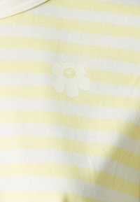 Marimekko TASARAITA RELAXED  - Print T-shirt - light yellow/yellow