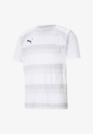 T-shirt atletico bianco con righe orizzontali grigie e un logo nero. Realizzato in materiale sintetico, presenta un colletto rotondo e maniche corte.