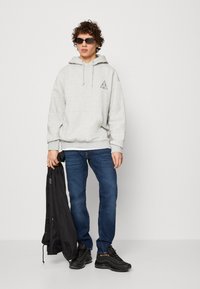 HUF SET HOODIE - Sudadera - heather grey