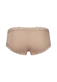 Sous-vêtement hipster beige pour femme avec bordure en dentelle florale le long de la taille et des ouvertures des jambes, vu de dos.