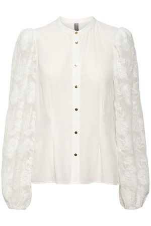 Balta blūze ar garām, pūkainām mežģīņu piedurknēm, apaļu kakla izgriezumu un priekšpusi ar pogu aizdari, kas rotāta ar mazām metāla pogām.