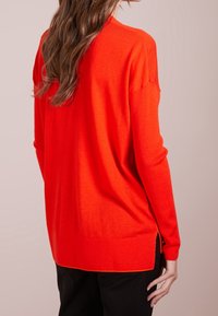 Escada Sport Sweter
