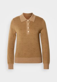 Brązowy sweter dzianinowy o teksturowanym wzorze, z kołnierzykiem, czterema guzikami oraz ściągaczami przy mankietach i u dołu.