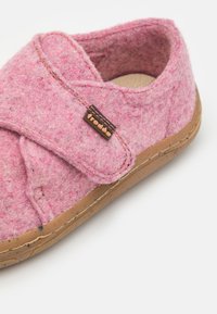 Froddo BAREFOOT UNISEX - Čības - pink