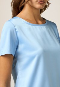 Oltre T-Shirt basic - azzurro