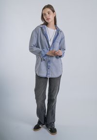 Mira Paris UNISEX jasnoniebieski denim