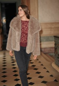 Next REGULAR FIT - Ľahká bunda - neutral