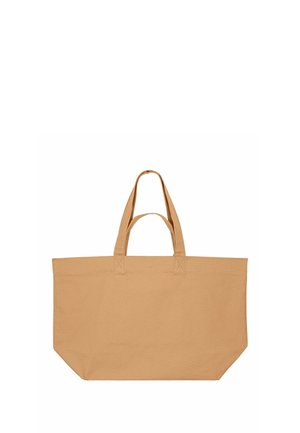 Grande borsa a tracolla rettangolare in tela color sabbia con due manici corti e un manico lungo, progettata per essere portata a mano o sulla spalla.