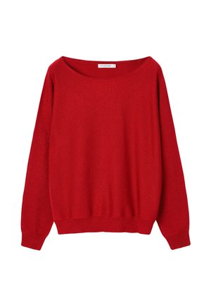 Pull rouge à manches longues avec un large col rond et des poignets et un ourlet côtelés, isolé sur un fond blanc.