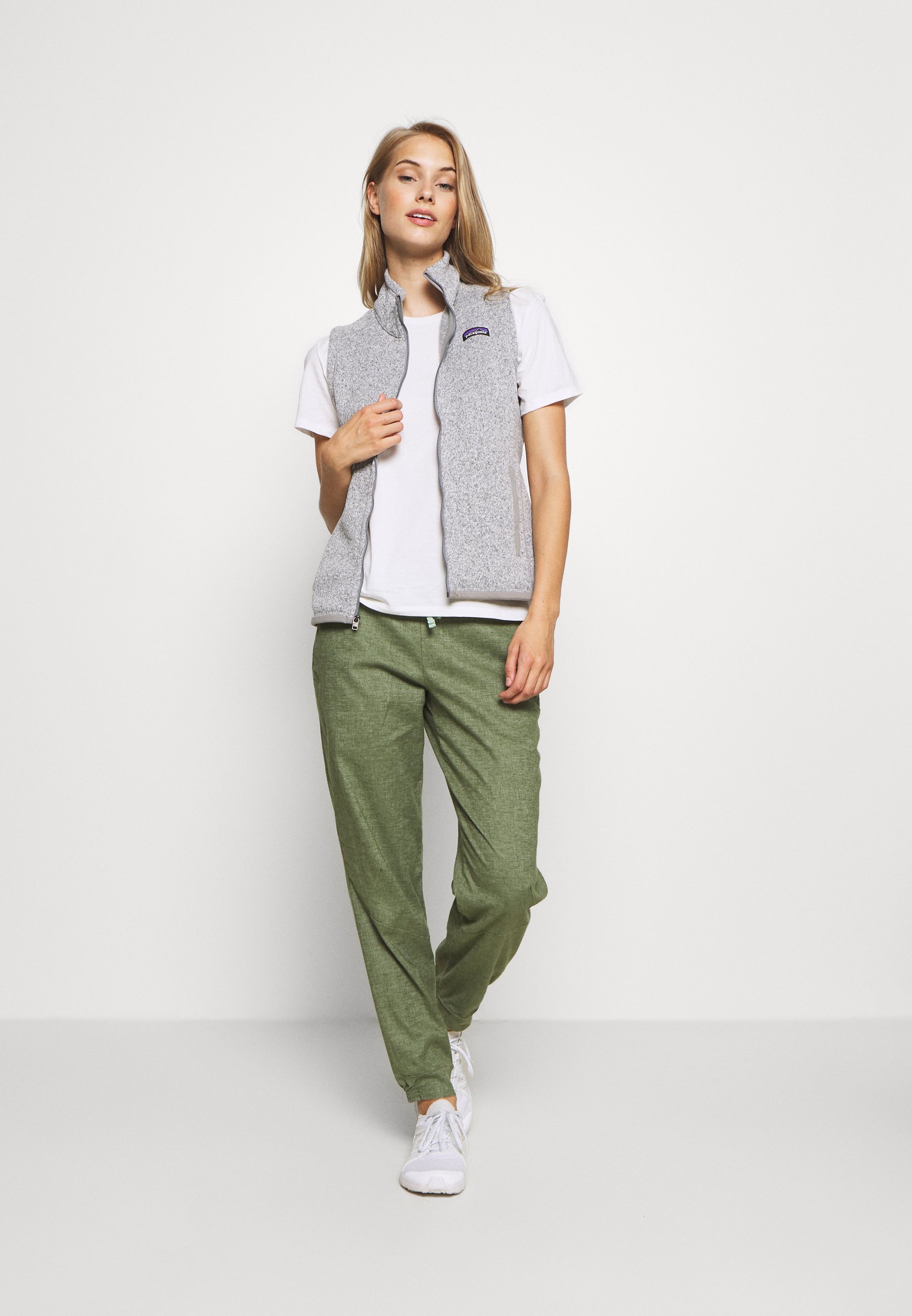 Patagonia HAMPI ROCK PANTS Bukse camp greengrønn Patagonia CHAMBEAU ROCK PANTS Bukse camp greengrønn
