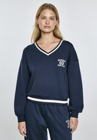 Unausgewählt, marine