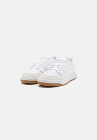New Balance 480 - Sportcipő - white