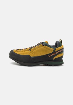 BOULDER X - Climbing shoes - savana/tiger