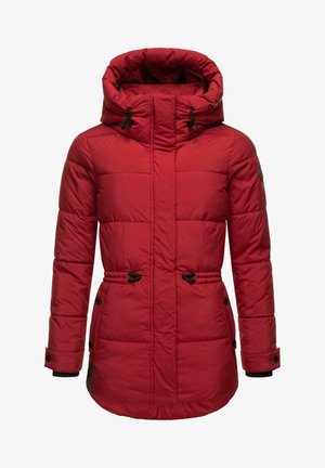 Raudona pūkinė striukė su gobtuvu, siaurėjanti liemeniui, su elastingomis rankovėmis ir mygtukinėmis šoninėmis kišenėmis. Pasižymi siuvinėjimo raštu ir reguliuojamomis raištelėmis.