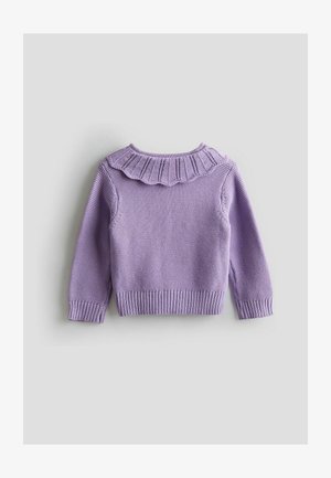 Lilac spalvos megztinis su raukšlėmis apykakle ir apykakle, turintis išpjovų siuvinėjimą, su standžiu apvaliu iškirpimu.