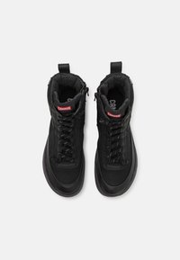 Camper PEU PISTA - Snørestøvletter - black