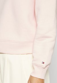 Tommy Hilfiger LOGO - Sportinis megztinis - whimsy pink