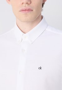 Calvin Klein SHIRT - Camicia - bright white