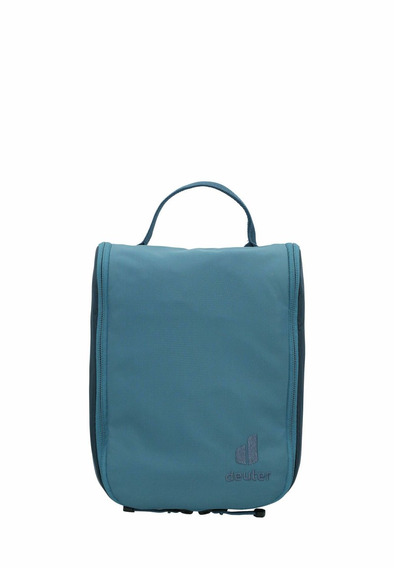 Neceser de nailon en color azul verdoso con una forma rectangular simple, cierre de cremallera y un asa en la parte superior. Presenta un sutil logotipo en la parte frontal.