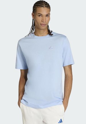 adidas Performance, ICON GRAPHIC T-SHIRT - Sport T-Shirt - light blue