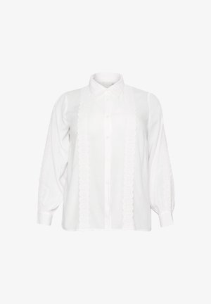Witte blouse met lange pofmouwen, knoopsluiting aan de voorkant en ingewikkelde kantafwerking langs de zijkanten en het midden, gemaakt van gladde stof.
