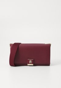 Wybrany, deep rouge