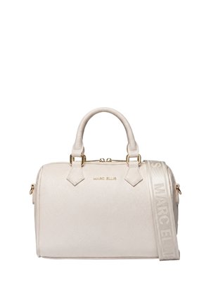 Borsa Marc Ellis color crema con manici arrotondati e tracolla removibile con il nome del marchio in grandi lettere.