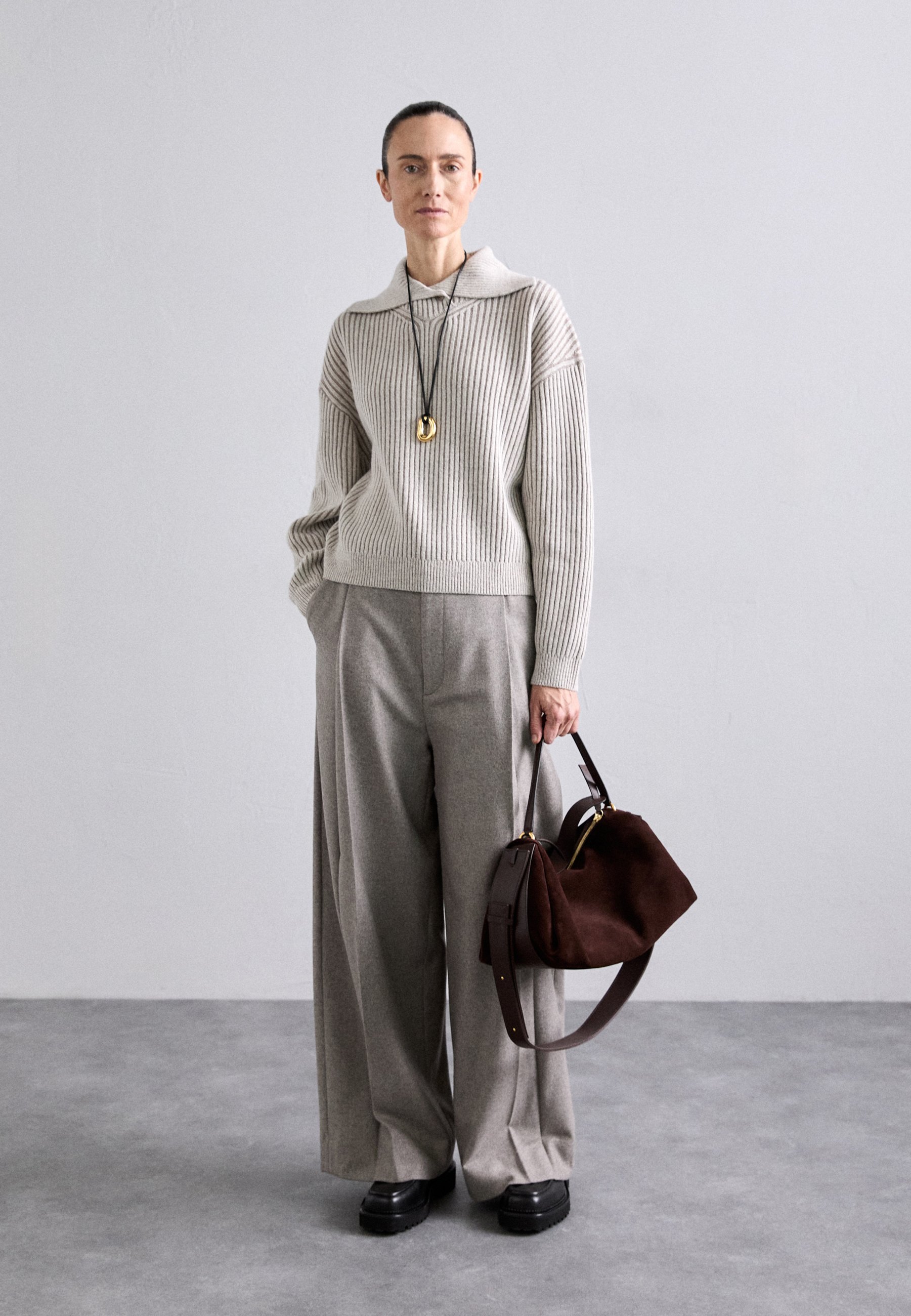 パンツ FILIPPA K FW24 WIDE PLEATED FLANNEL TROUSERS (30673 0070) Shop Pleated Palazzo Pants with Elasticated Waistband Online