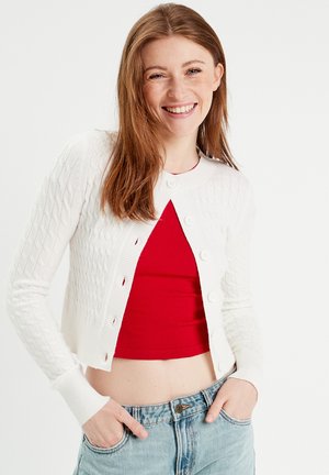 MIT LANGEN ÄRMELN ZOPFMUSTER - Cardigan - ecru