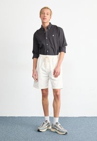 Carhartt WIP MADISON SHIRT - Ing - charcoal