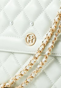 Victoria Hyde FONDANT CAKES - Borsa a mano - weiss