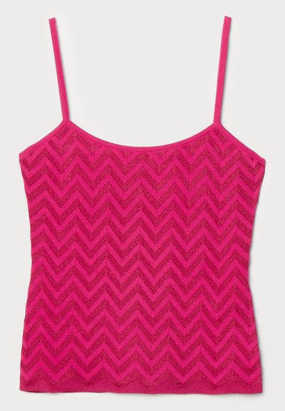 Ροζ αμάνικο τοπ με λεπτές τιράντες, χαρακτηριστικό σχέδιο ζιγκ ζαγκ σε υφή υφάσματος. Ευθύ σχήμα στριφώματος, απλός σχεδιασμός και ζωντανό χρώμα.