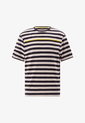 Schwarz-weiß gestreiftes Kurzarm-T-Shirt mit einem dünnen gelben Streifen über der Brust und einem runden Ausschnitt.