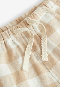 Next PULL-ON REGULAR FIT - Short - neutral check