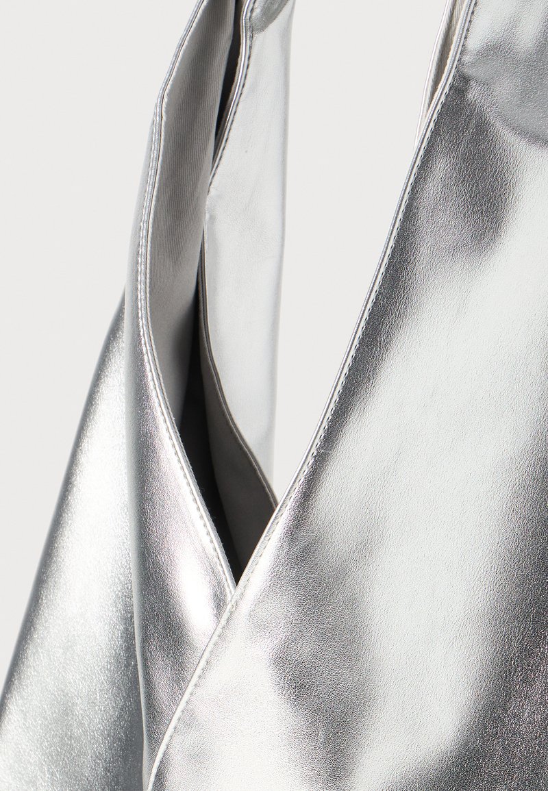 MM6 Maison Margiela CLASSIC JAPANESE HANDBAG - Handtas - silver-coloured