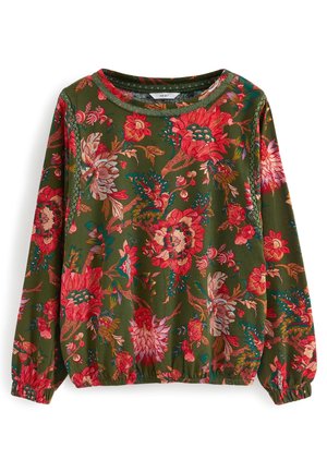 Langarmshirt met ronde hals, elastische boorden en zoom, met een levendig bloemenpatroon in rood, roze en groene tinten op een olijfgroene achtergrond.