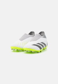 adidas Performance PREDATOR - Botines de fútbol para terreno firme - footwear white/core black/lucid lemon
