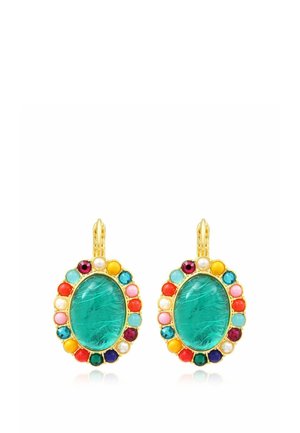 Boucles d'oreilles en or avec de grandes pierres ovales bleu sarcelle entourées de petites pierres précieuses rondes multicolores dans un motif symétrique.