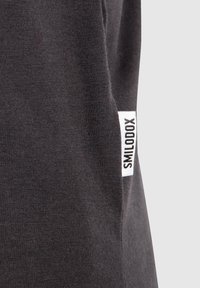 Smilodox LENO MODAL STRINGER - Top - anthrazit