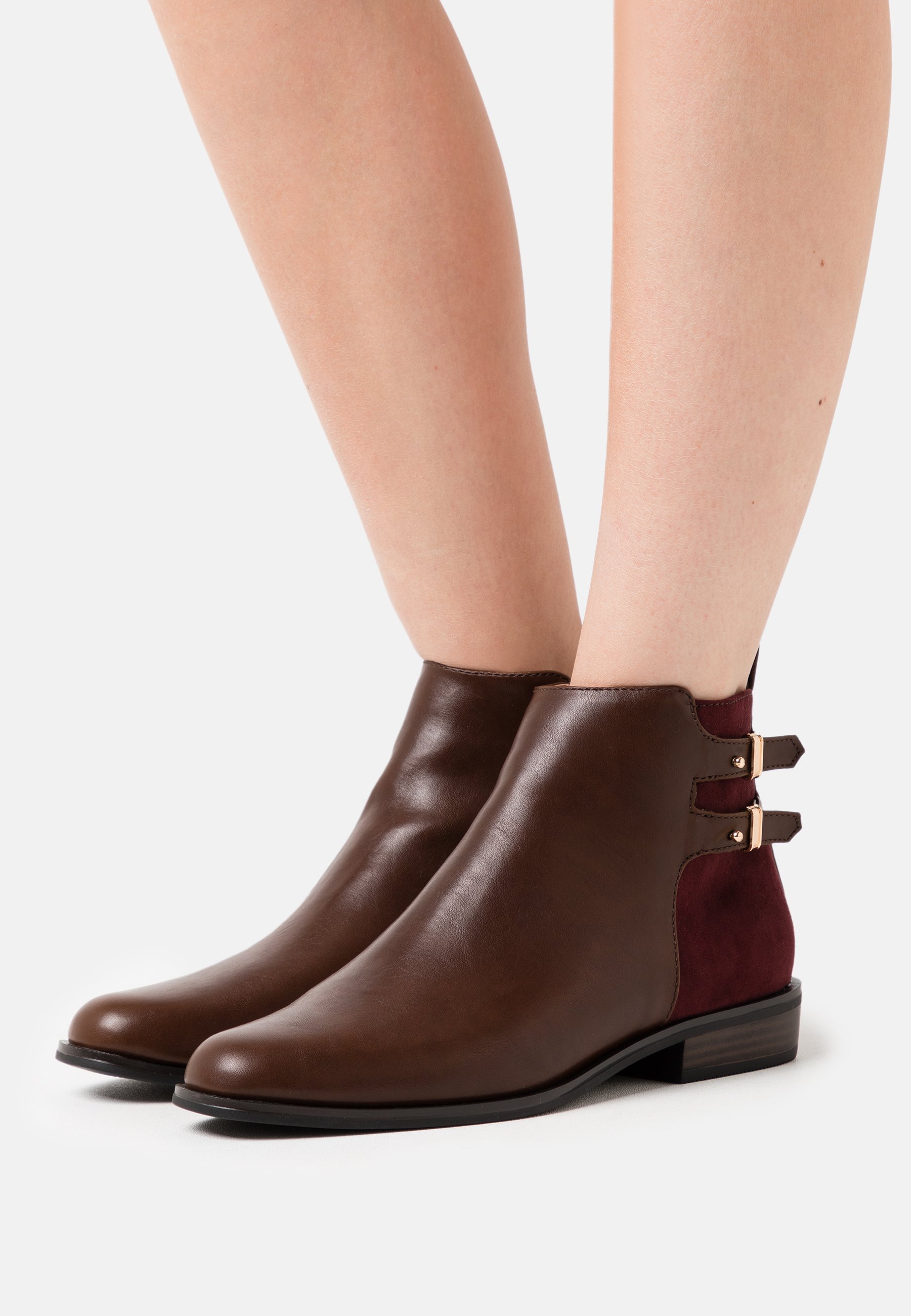 dune pander ankle boots