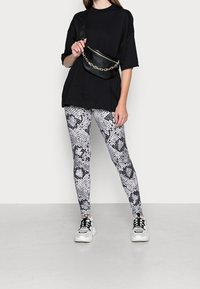 ONLY Leggings - black
