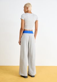 adidas Originals KSENIA  - Dresside alumine osa - medium grey heather/blue