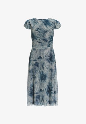 Plissiertes Kleid in Blau und Grau mit abstrakten Mustern. Kurze Puffärmel und ein taillierter Oberkörper, aus leichtem, strukturiertem Stoff gefertigt.