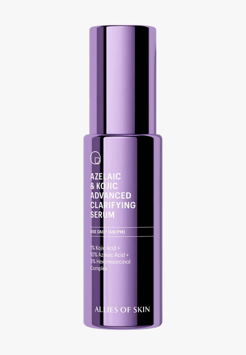 Flacon métallique violet du sérum éclaircissant avancé à l'Azélaïque et au Kojic de Allies of Skin avec détails d'utilisation et des ingrédients.